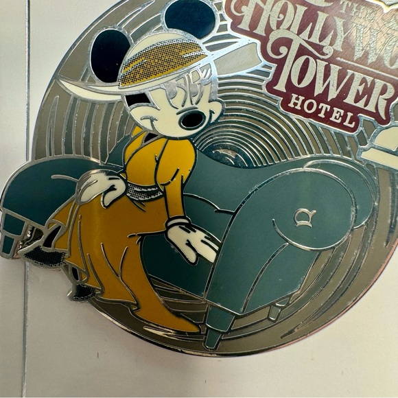 NWT. Disney Parks The Hollywood Tower Hotel Minnie Mouse Pin New With Card back. - Picture 4 of 9